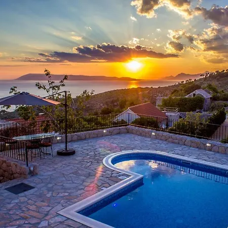 Villa Ursula Podgora (Split-Dalmatia)