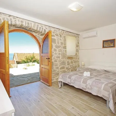 Ursula * Podgora (Split-Dalmatia)